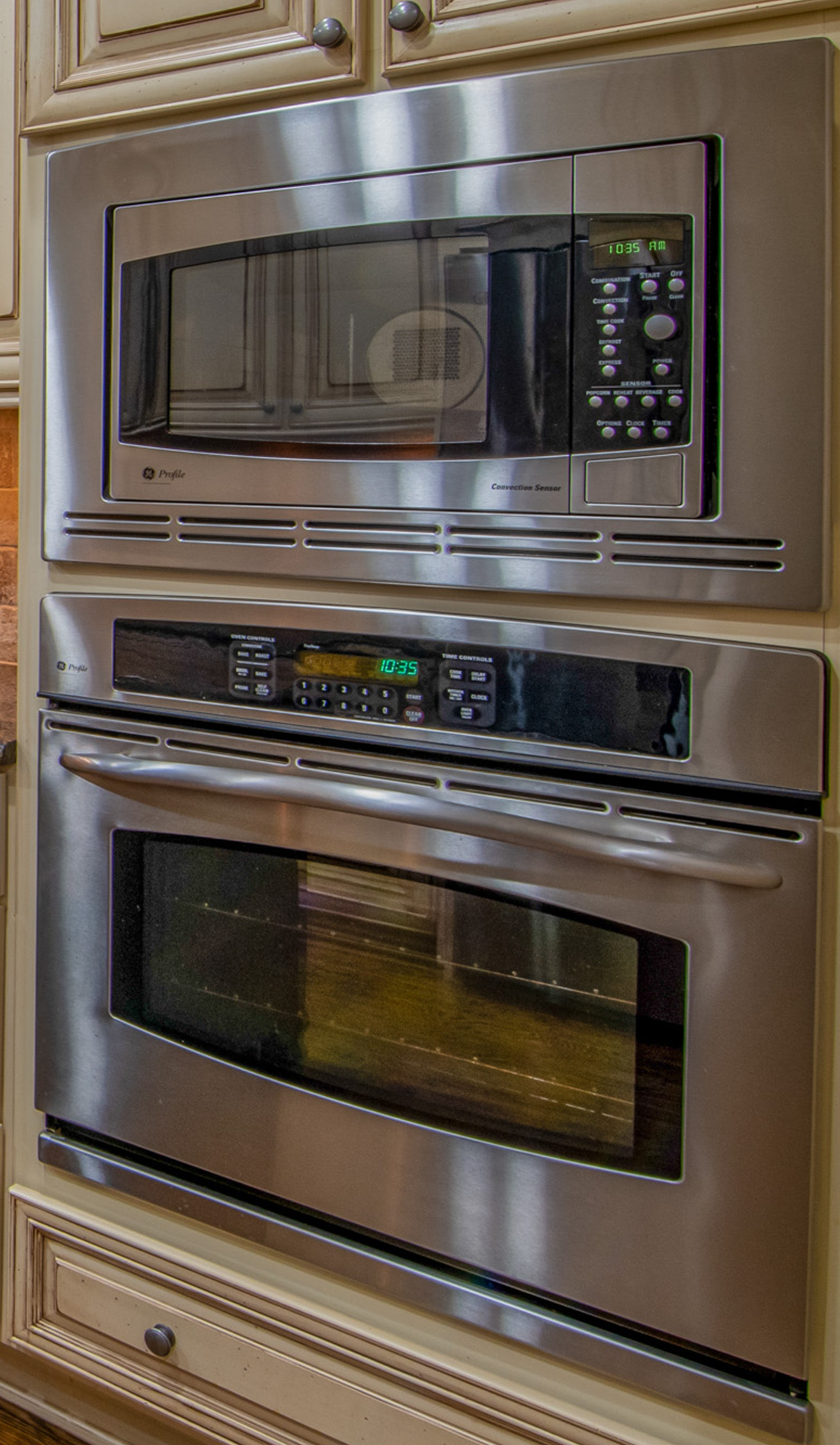 microwave and convection oven